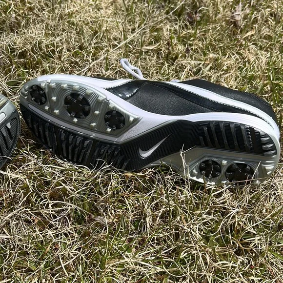 Women’s Nike golf shoes size 7 - Picture 6 of 10